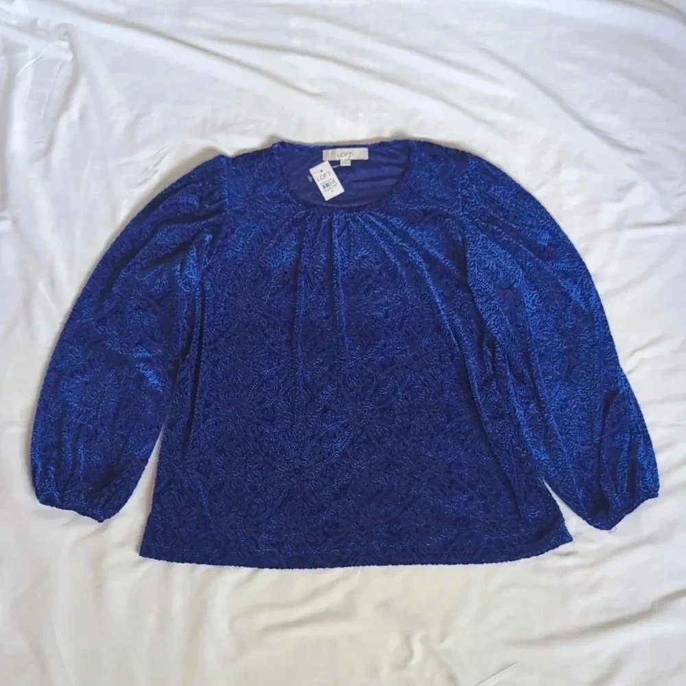 NWT LOFT Mosaic Cozy Velour Top, Cinderella Blue Size M